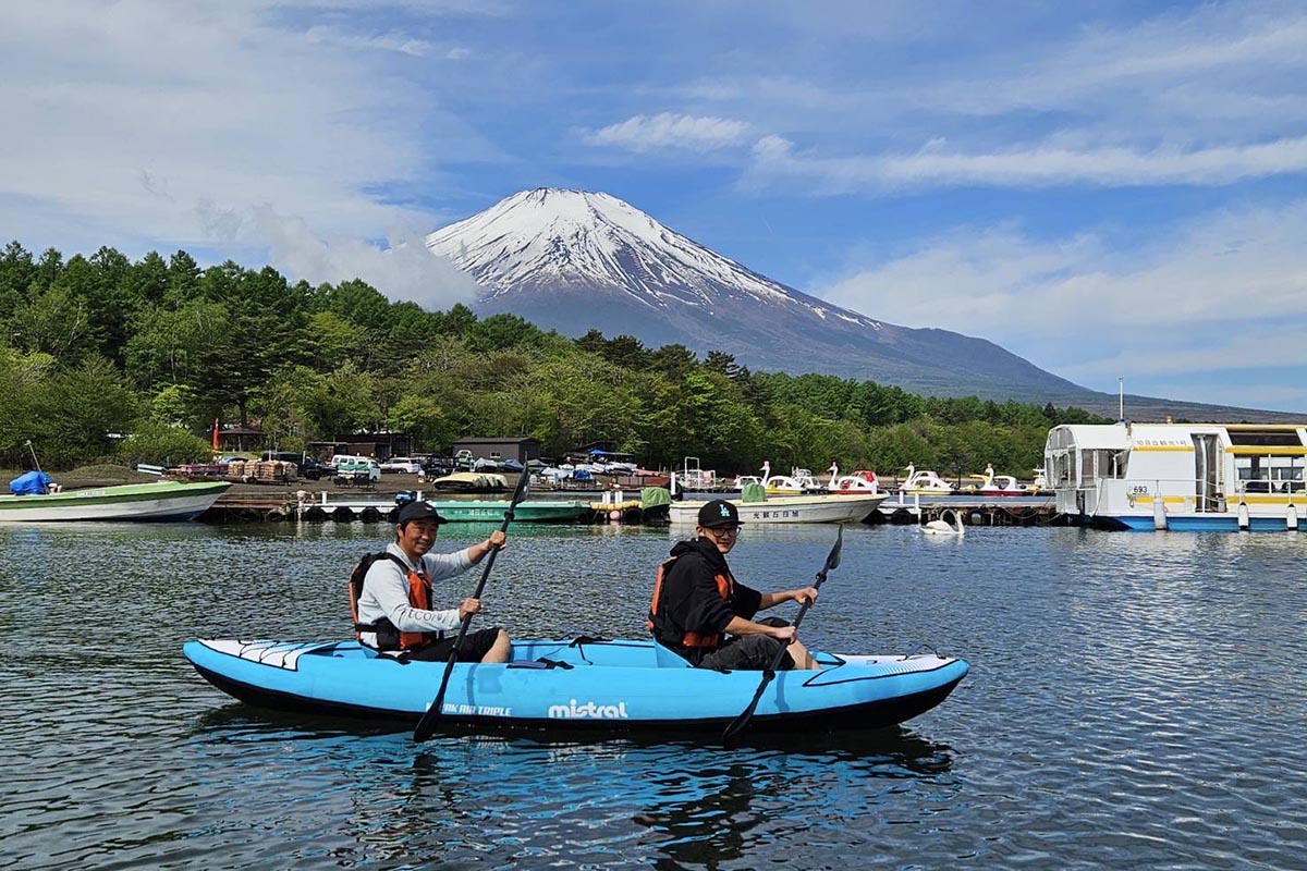 山中湖カヤック体験 旭日丘観光